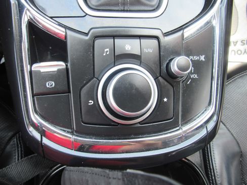 Used 2019 MAZDA CX-9 Touring w/ Touring Premium Package AWD/4WD image 17