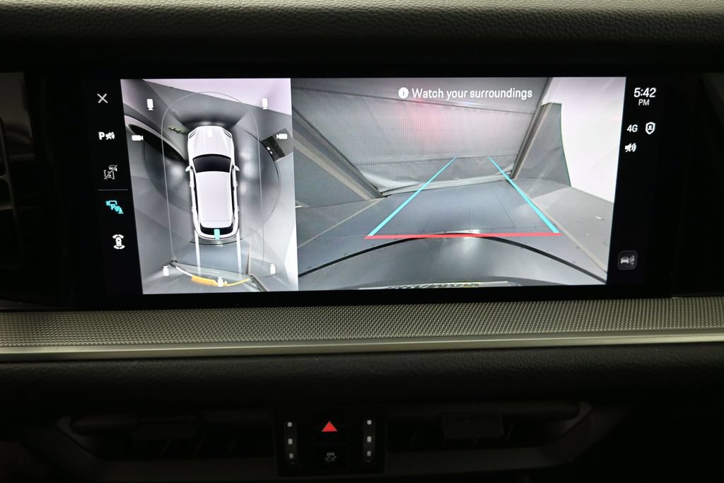 Certified 2025 Porsche Cayenne S AWD/4WD image 19
