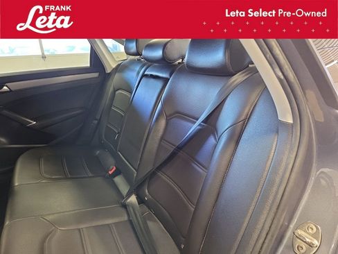 Used 2020 Volkswagen Passat 2.0T SE image 21
