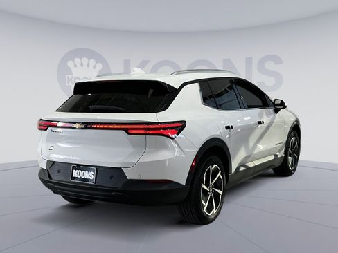 New 2026 Chevrolet Equinox EV LT image 16