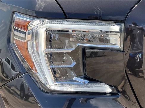 Used 2021 GMC Sierra 1500 Elevation w/ X31 Off-Road Package AWD/4WD image 33