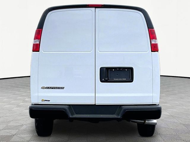 New 2026 Chevrolet Express 2500 RWD image 5