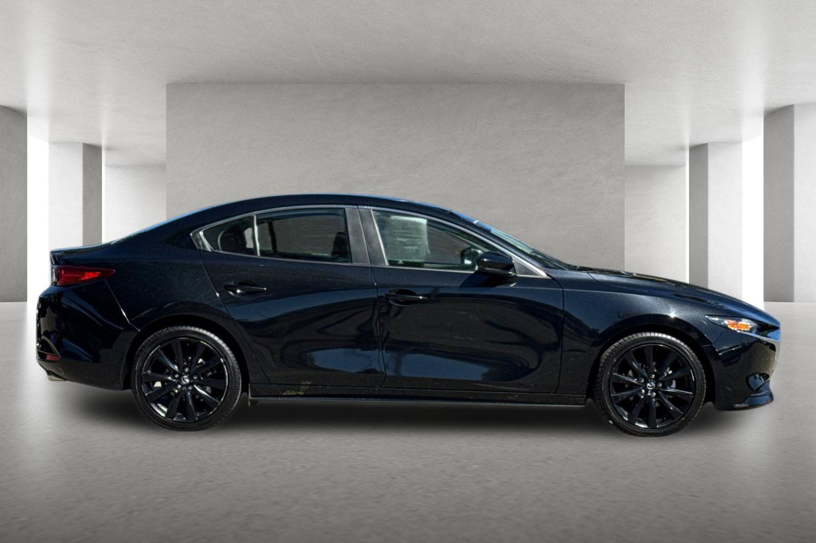 Used 2024 MAZDA MAZDA3 s FWD image 3