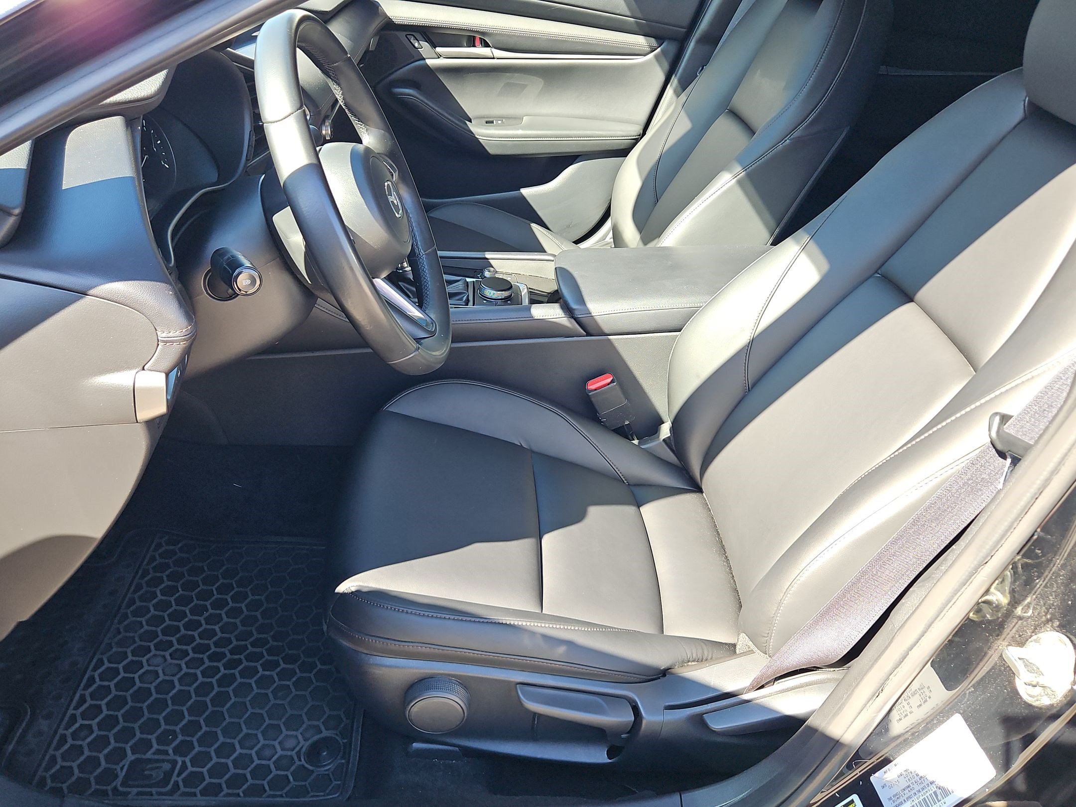 Used 2025 MAZDA MAZDA3 s FWD image 23