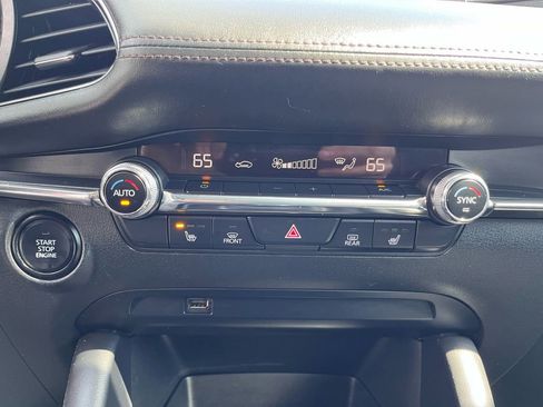 Used 2019 MAZDA MAZDA3 Premium Package image 20