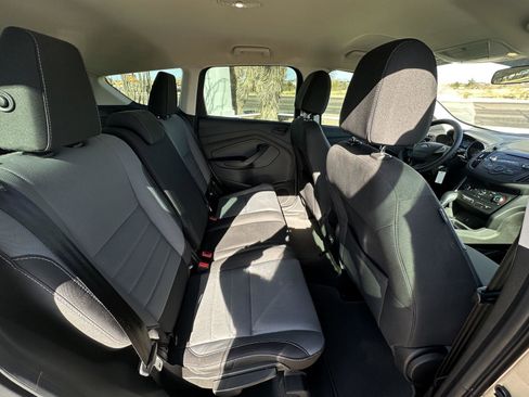 Used 2017 Ford Escape S image 20