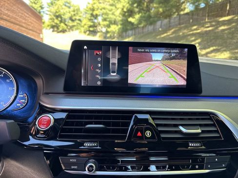 Used 2019 BMW M5 image 22