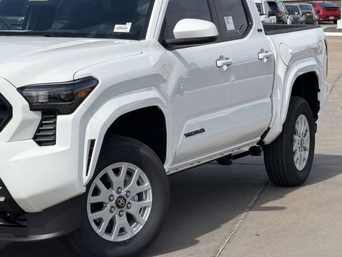 Used 2026 Toyota Tacoma SR5 image 3