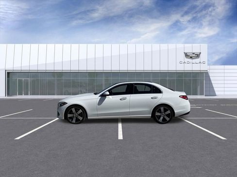 Used 2025 Mercedes-Benz C 300 4MATIC Sedan image 5