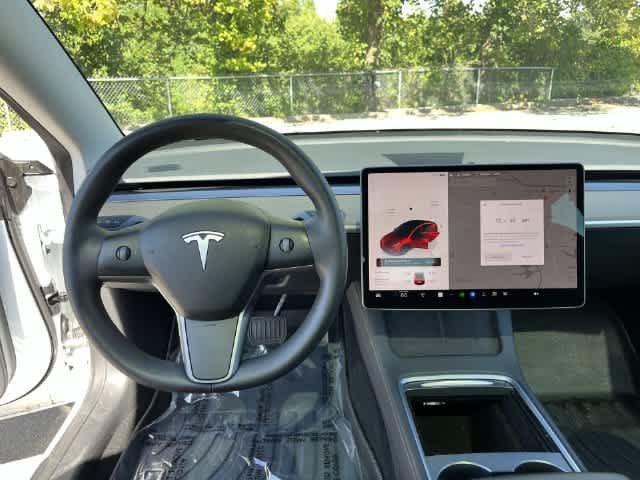Used 2023 Tesla Model 3 Standard Range RWD image 2