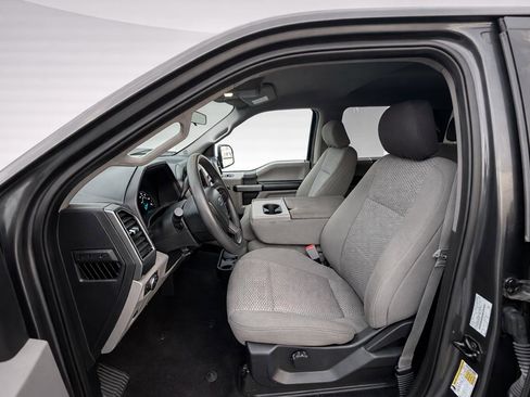 Used 2019 Ford F150 XLT image 8