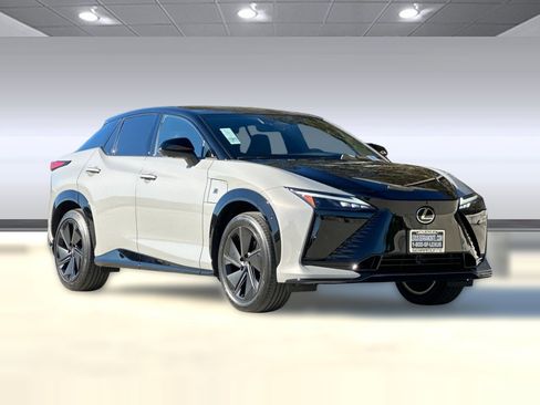 New 2026 Lexus RZ 450e RZ 550e image 6