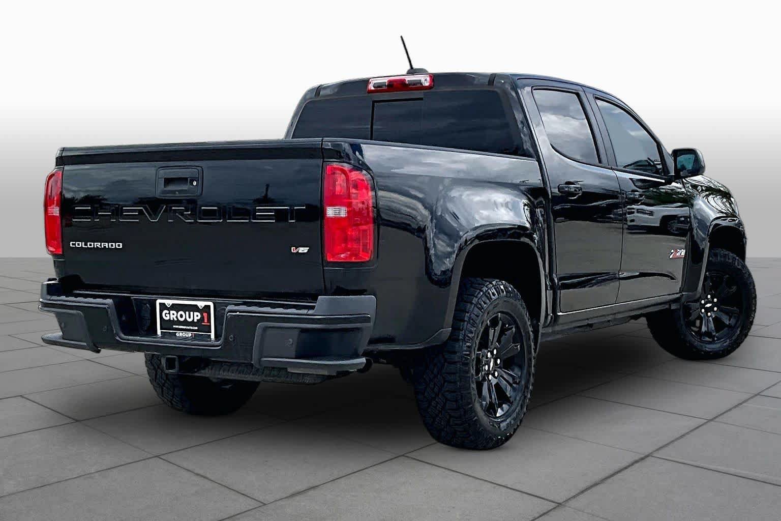 Used 2021 Chevrolet Colorado Z71 w/ Z71 Midnight Edition RWD image 13