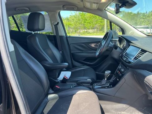 Used 2019 Buick Encore Preferred AWD/4WD image 11