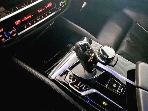 Used 2023 BMW M550i xDrive w/ Executive Package image 20