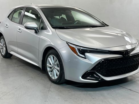 Used 2023 Toyota Corolla SE FWD image 8