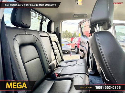 Used 2017 GMC Canyon SLT w/ Driver Alert Package image 18