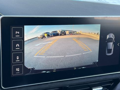 New 2025 Lotus Emira image 17