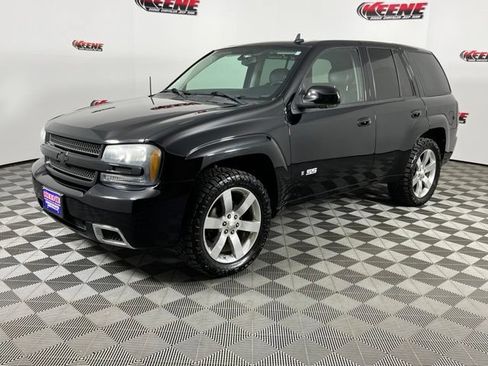 Used 2008 Chevrolet TrailBlazer SS w/ Sun And 6-Disc Cd Package AWD/4WD image 5