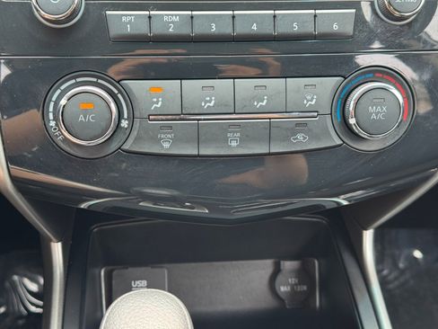 Used 2015 Nissan Altima 2.5 S w/ Special Edition Package FWD image 26