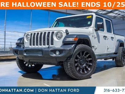 Used 2020 Jeep Gladiator Sport w/ Technology Group