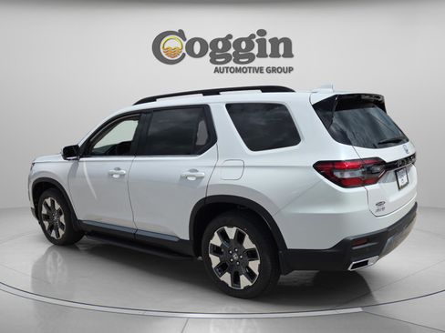 New 2026 Honda Pilot Elite image 3