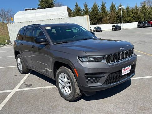 New 2026 Jeep Grand Cherokee Laredo X AWD/4WD image 2