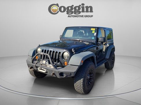 Used 2013 Jeep Wrangler Sport w/ Connectivity Group AWD/4WD image 10
