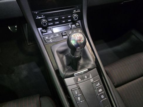 Used 2023 Porsche 718 Cayman w/ Premium Package RWD image 57