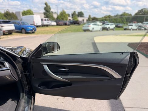 Used 2019 BMW 430i Coupe w/ Convenience Package RWD image 15