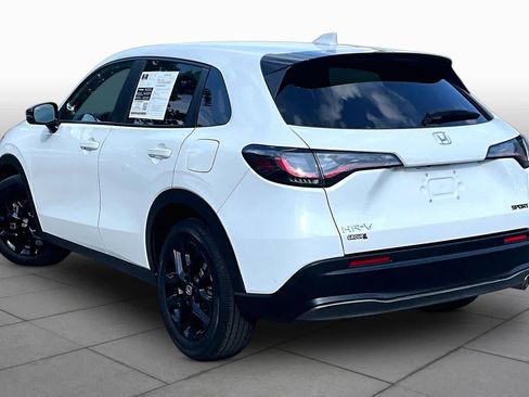 Used 2024 Honda HR-V Sport image 12