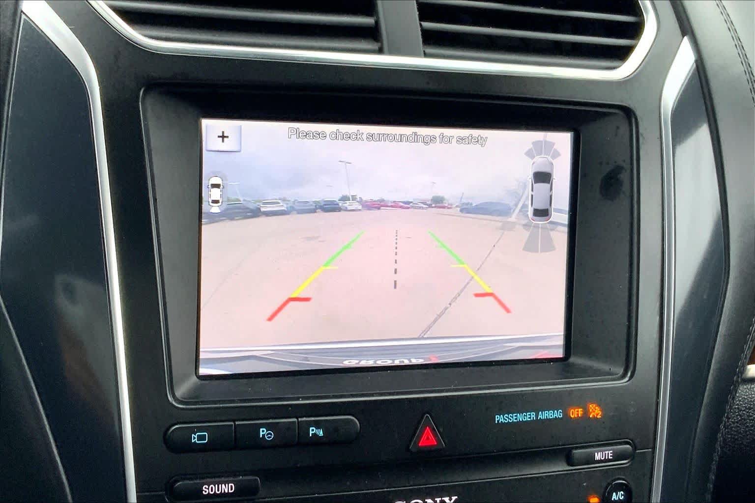 Used 2019 Ford Explorer Platinum AWD/4WD image 29