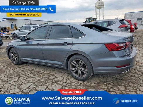 Used 2021 Volkswagen Jetta R-Line w/ R-Line Cold Weather Package image 3