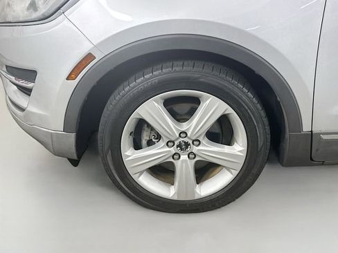 Used 2017 Lincoln MKC Premiere image 35