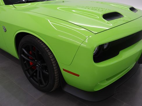 Used 2023 Dodge Challenger SRT Hellcat RWD image 64