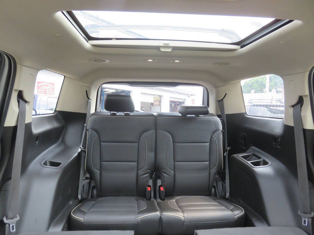 Used 2019 GMC Acadia Denali w/ Technology Package AWD/4WD image 24