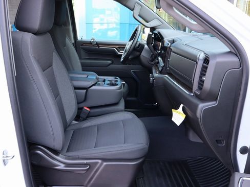 Used 2023 Chevrolet Silverado 1500 RST w/ Z71 Off-Road Package image 14