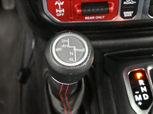 Used 2021 Jeep Gladiator Rubicon AWD/4WD image 25