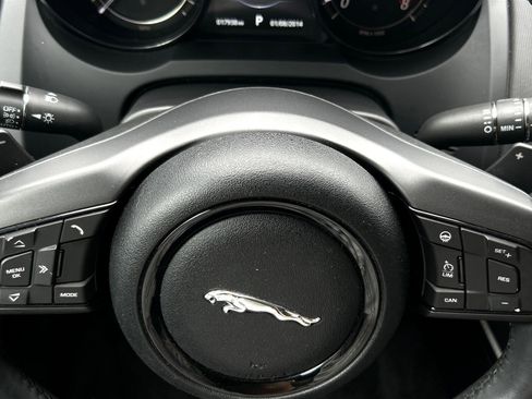 Used 2016 Jaguar F-TYPE Convertible image 33