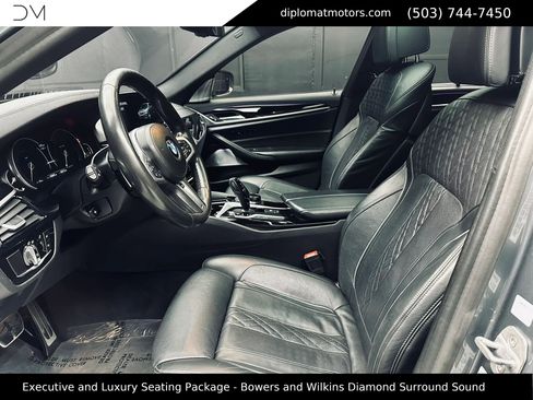 Used 2018 BMW M550i xDrive w/ Driving Assistance Package AWD/4WD image 18