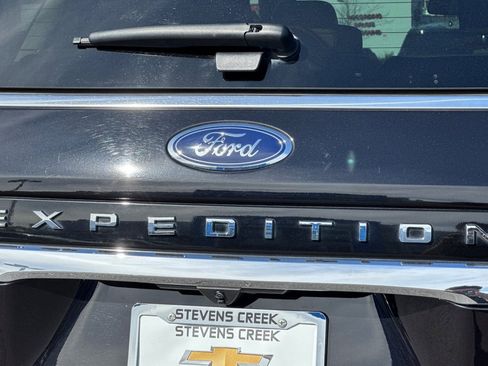 Used 2024 Ford Expedition Limited image 48