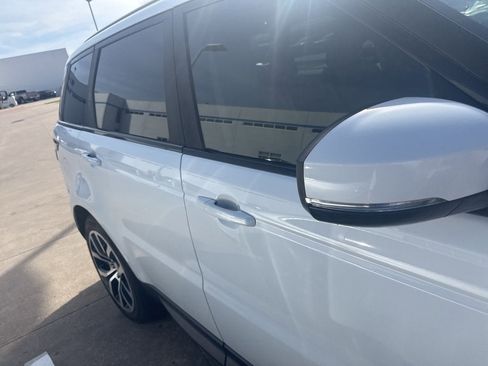 Used 2015 Land Rover Range Rover Sport HSE image 5