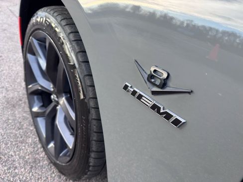 Used 2019 Dodge Charger R/T w/ Blacktop Package image 40