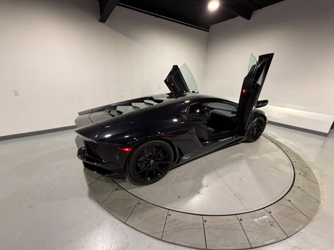Used 2014 Lamborghini Aventador LP 700-4 image 37