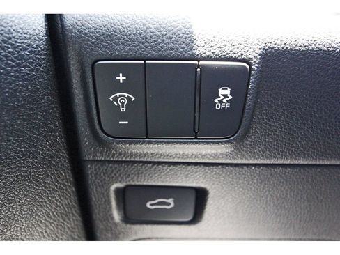 New 2026 Kia K5 LXS FWD image 17