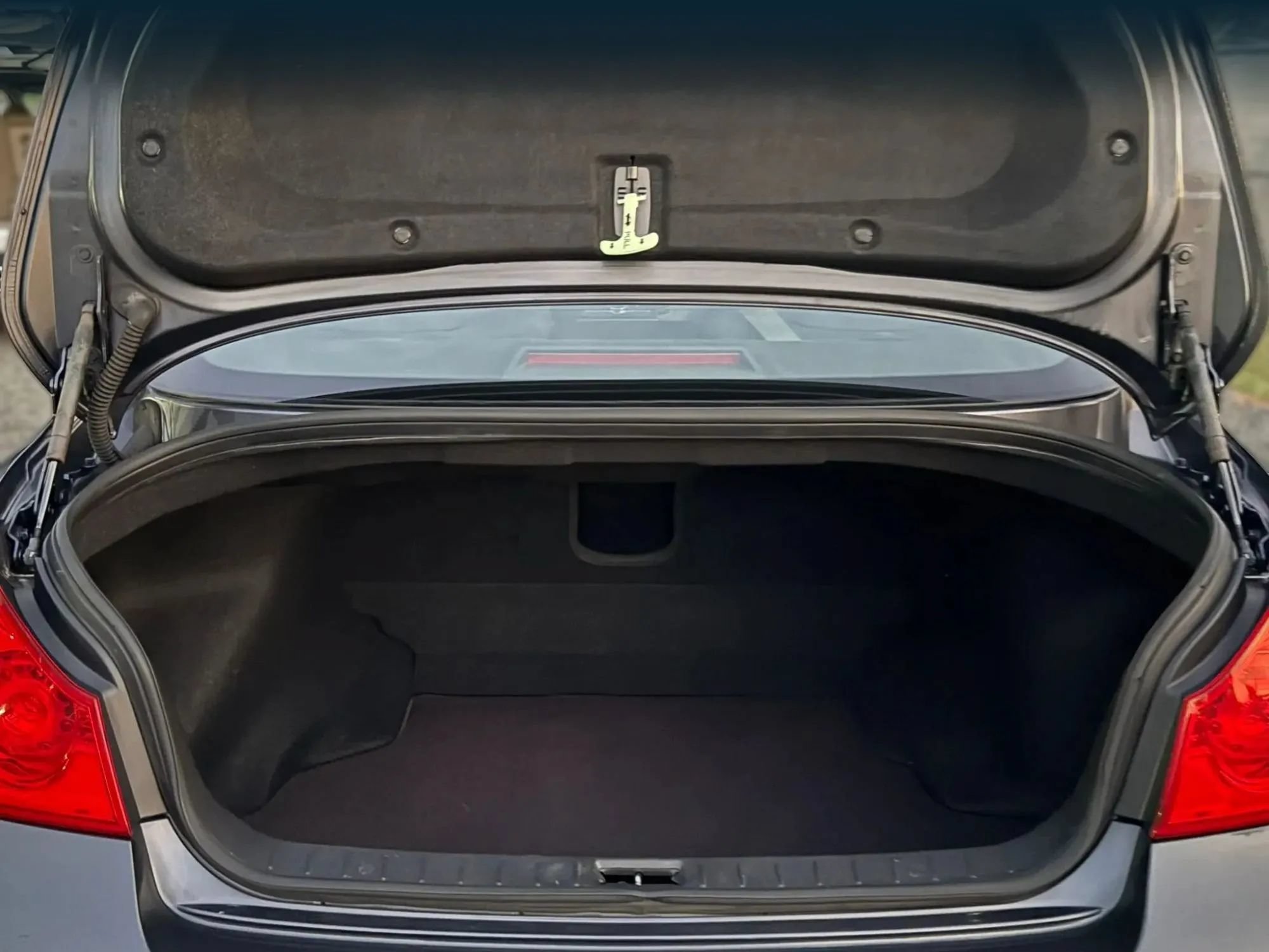 Used 2011 INFINITI G25 x w/ Moonroof Pkg AWD/4WD image 29