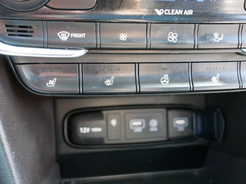 Used 2020 Hyundai Santa Fe Limited FWD image 28