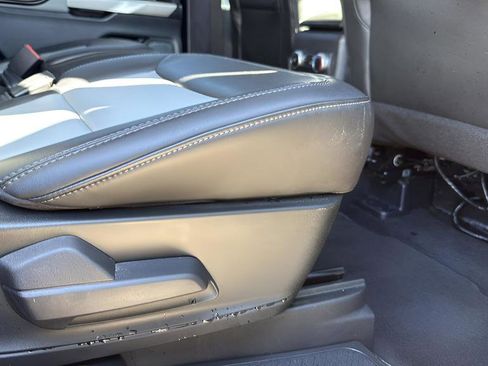 Used 2023 Ford Explorer XLT w/ Equipment Group 202A image 23