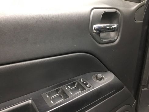 Used 2015 Jeep Patriot Sport w/ Power Value Group image 6