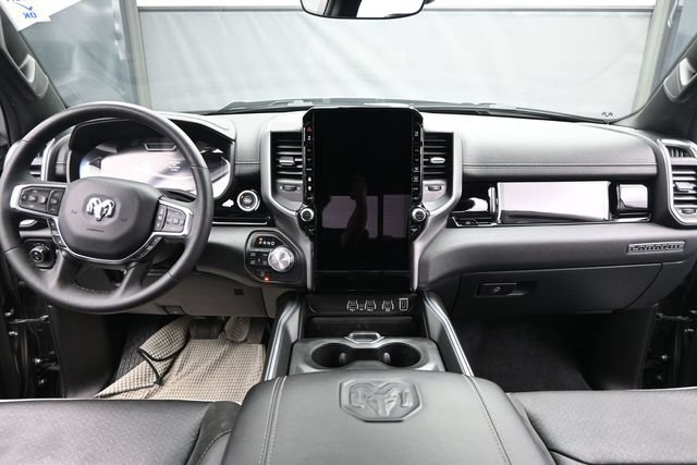 Used 2025 RAM 1500 Laramie AWD/4WD image 10